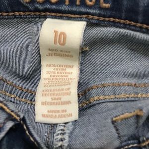 Justice Bottoms - Justice jeans bundle size 10. Justice Bottoms - Justice jeans bundle size 10.